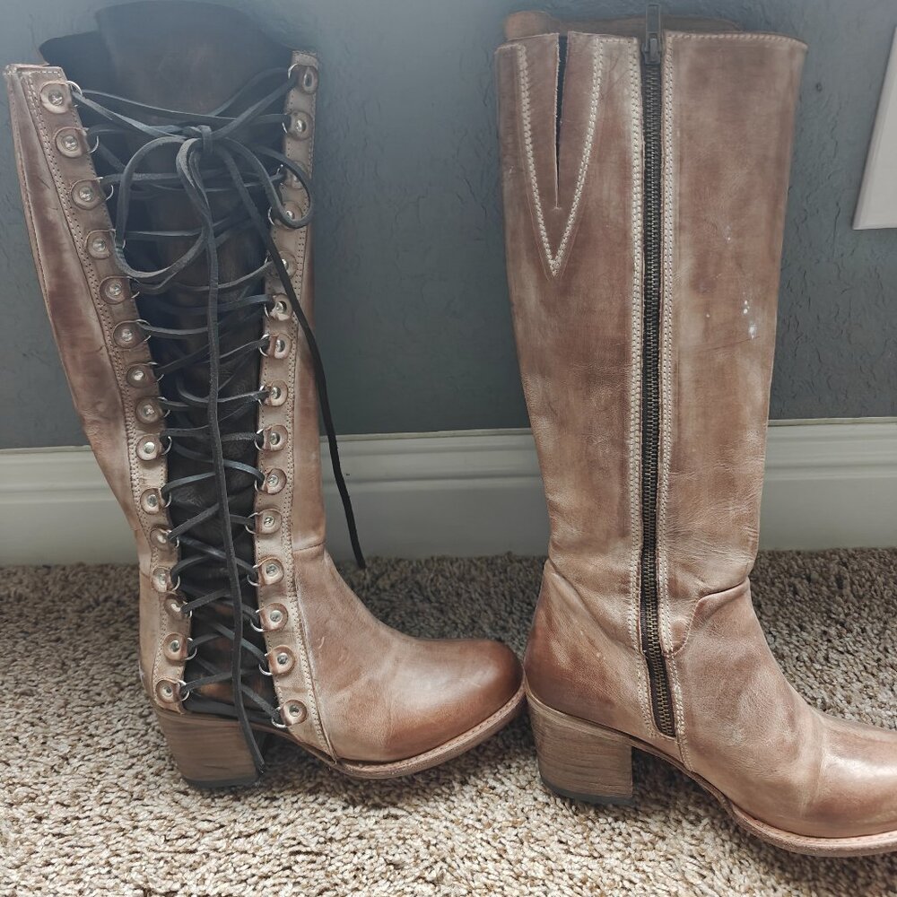 Freebird Chapelle Boots Size 8